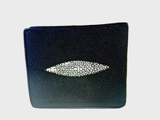 Black Oval Diamond  Stingray