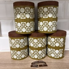 5 Retro Plastic Storage