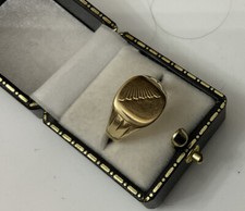 Vtg HM Yellow 9ct 9k Yellow Gold Mens Gents Engraved Cushion Square Ring Size P