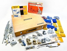 Vintage 1970s Meccano Outfit