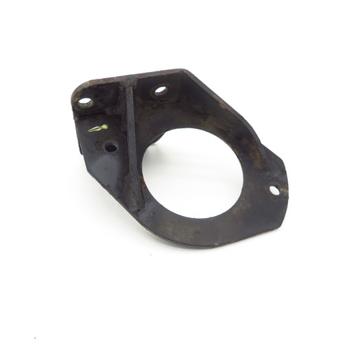 Engine bracket front - bracket, left