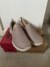 Ladies women’s Skechers Casual slip BEIGE Shoes 'Go Walk Joy 15600' size 6UK 8US