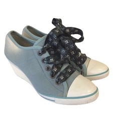 Nine West Y2K Light Blue Lace Up Trainers Wedge Style Pumps Size 6