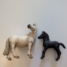 VINTAGE RETIRED Schleich Horse