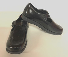 Kickers Childs Fragma Black Patent Leather T Bar Scool Shoe EUR 33 UNWORN #W10