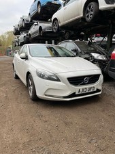 2013 volvo v40 headlight - volvo, se
