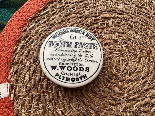 Woods areca nut - areca, lid