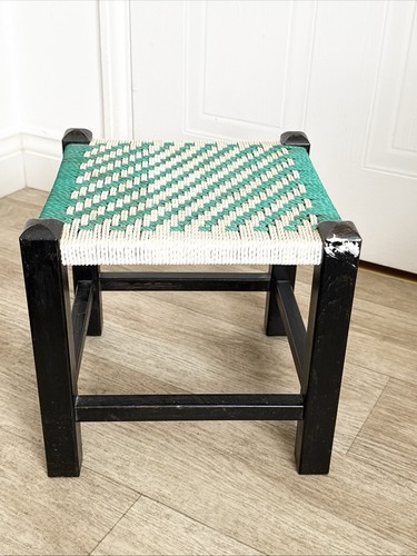 Beautiful vintage small seat - beautiful,