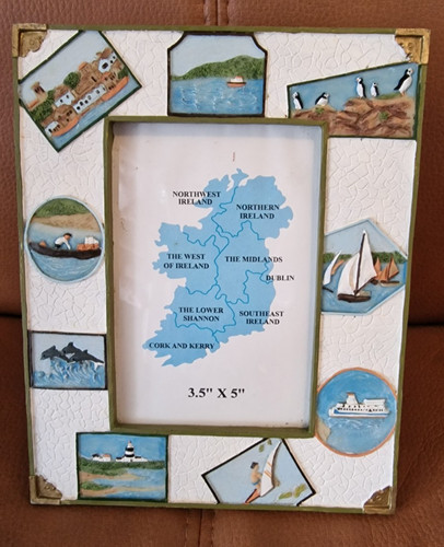 Resin photo frame with