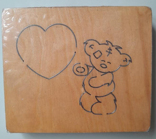 Wooden cutting die - ,