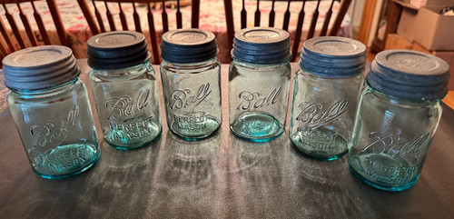 Vintage pint size blue ball - size,