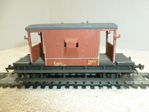 Airfix kit built brake van - kit, ~