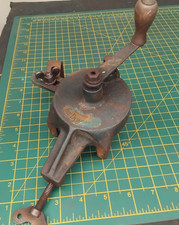 Vintage 5" Hand Cranked Bench