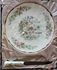 Aynsley Wild Tudor Fluted Edge