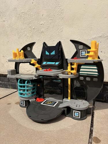 Imaginext batman bat cave - batman,