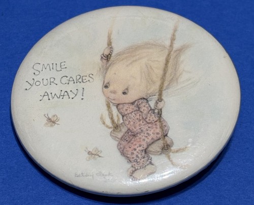 Hallmark love dot - 1973, pinback