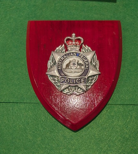 Police wall plaque australian - police,