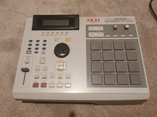 Akai MPC2000XL WITH EB-16 FX