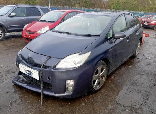 Toyota prius mk3 petrol - prius,