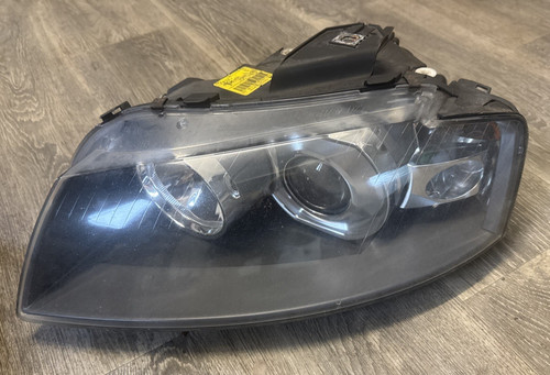Audi xenon headlight - audi,
