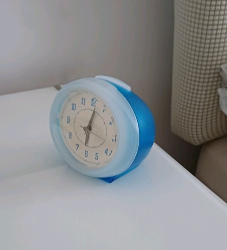 Retro bedside alarm - bedside,