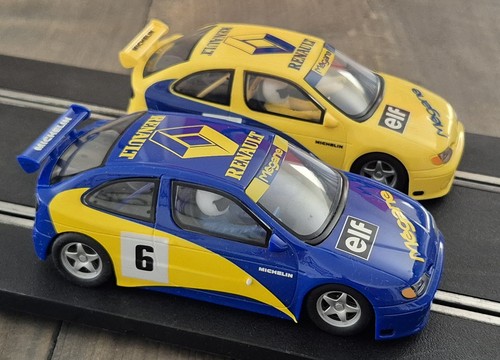 Pair scalextric renault - renault, megane