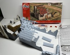 Airfix 1/32nd Strongpoint #A06380  (plus some parts from 1970s version)