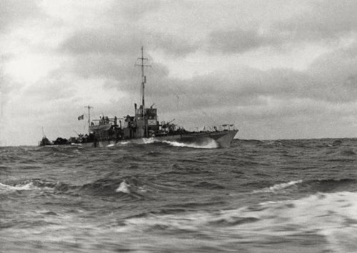Romanian gunboat escorting - , a
