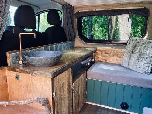 Round black campervan sink - black,
