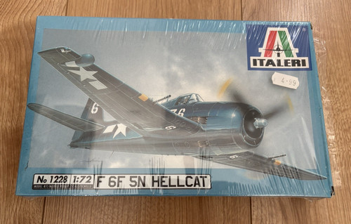 Italeri model kit 1228 - italeri,