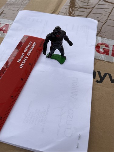 Britains lead figure gorilla - britains,