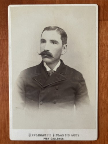 Dashing man curly - dashing,