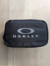 Oakley Multi Unit Goggle Case, Black- Stores 3-4 Pairs. Unused condition.