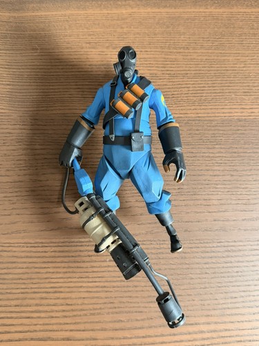 Neca team fortress - blu, pyro