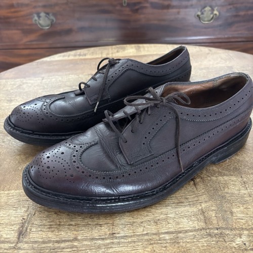 Vtg heavy wingtip cleat - wingtip, v