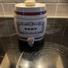 WADE ROYAL VICTORIA POTTERY