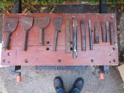 Cold chisels and - 12,