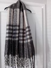 Beautiful Ladies Soft M&Co