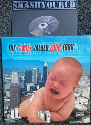 The family values tour - family,