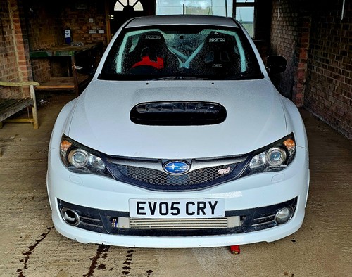 Breaking subaru impreza hatch - impreza,