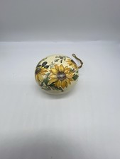 Vintage Floral Designed Round