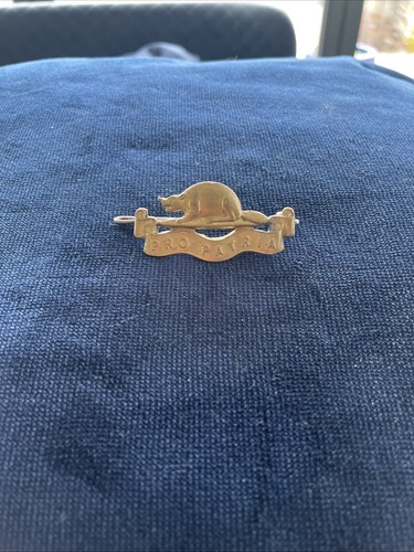 Vintage royal canadian - royal,