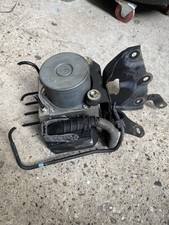 TOYOTA RAV 4 ABS PUMP 2.0