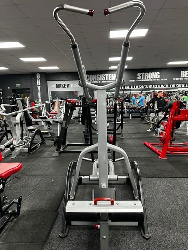 Nautilus lat pulldown machine - lat,