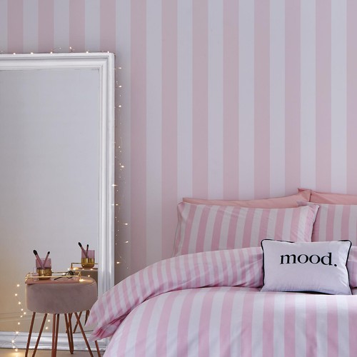 Classic stripe wallpaper sassy - classic,