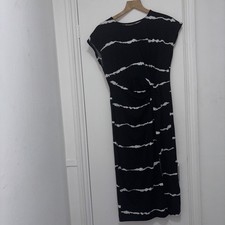 Women Black And White Wrap