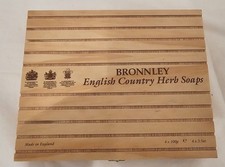 Bronnley English Country Herb Wooden Soap Storage Box (empty)  22cm x 18cm x 5cm