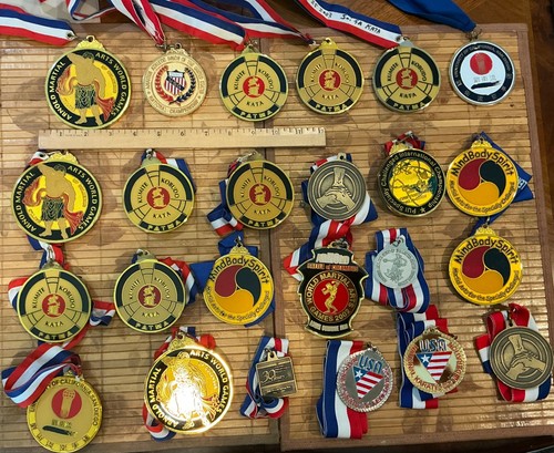 Vintage early 2000 sports - 30,
