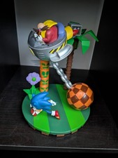 Sonic Numskull Statue