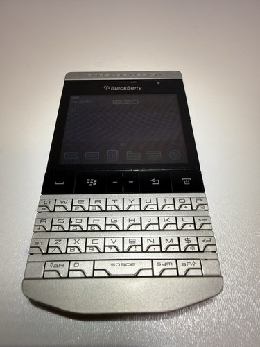 Blackberry porsche design - porsche,